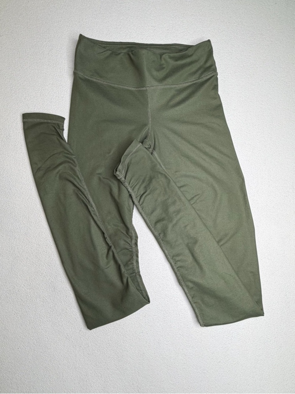 Alo Yoga Idol Ruched Leggings•Olive Green - Picture 3 of 13